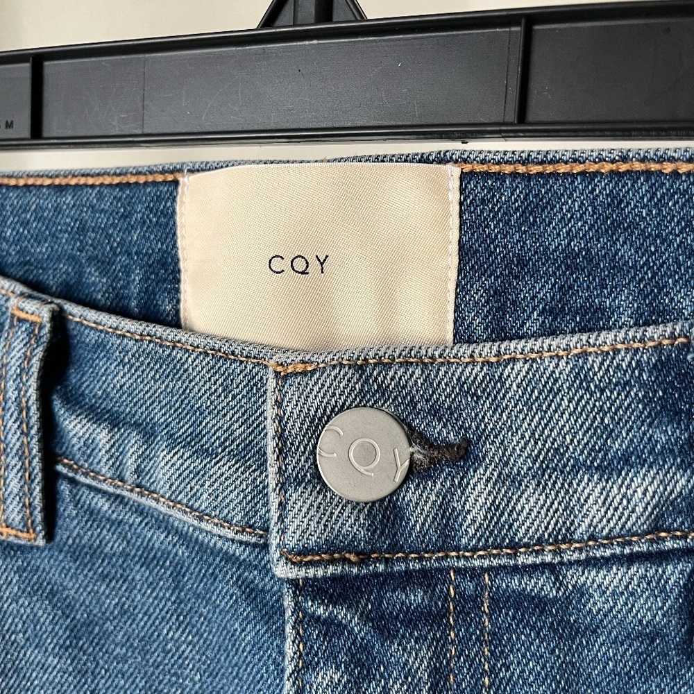 CQY x ANTHROPOLOGIE | Bliss High-Rise Bootcut Flare Raw Hem Jeans | Size 25 - Picture 5 of 10